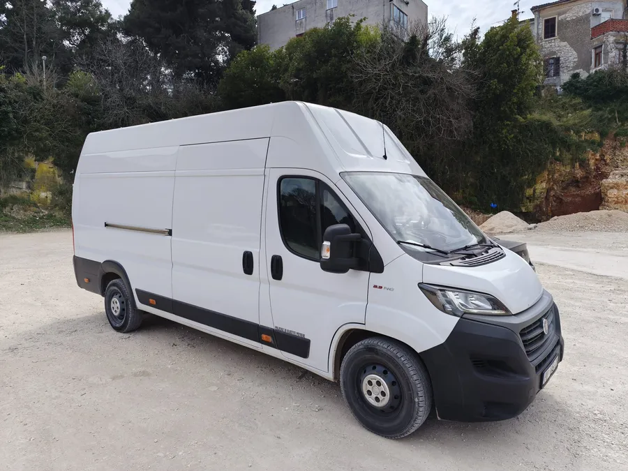 Fiat Ducato Ćaki Transa — prednja strana